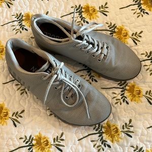 Size 8 (W) NOBULL silver shoes.
